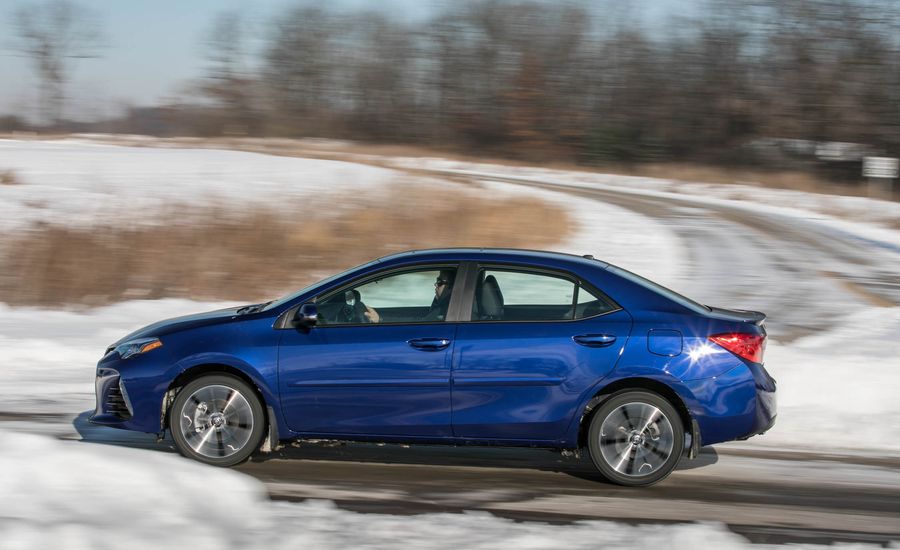 Toyota Corolla on rent in Jaipur